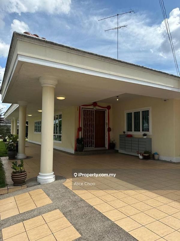 Banglo untuk Dijual di Taman Sunrise, Kluang oleh Alice Choo - iProperty.com.my