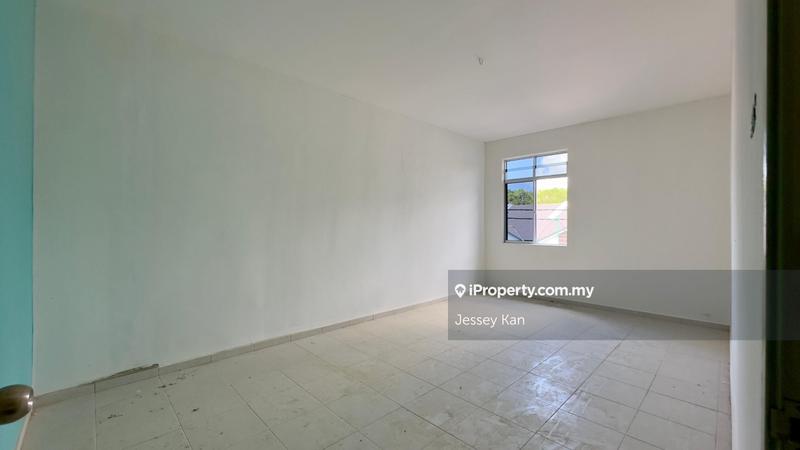 Rumah Berkembar untuk Dijual di Kampung Batu Hitam, Beserah oleh Jessey Kan - iProperty.com.my