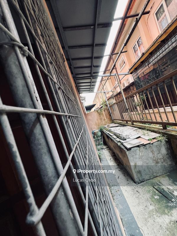 Rumah Berangkai 3.5 Tingkat untuk Dijual di Taman Bukit Wangsamas, Wangsa Maju oleh Lucas Choo - iProperty.com.my