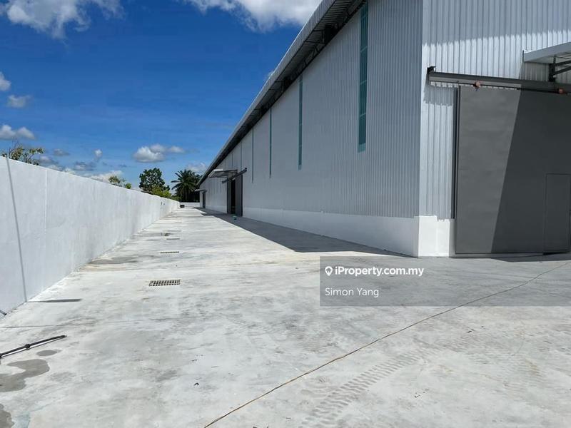 Warehouse for Sale in Kampung Teluk Mengkuang, Telok Panglima Garang by Simon Yang - iProperty.com.my