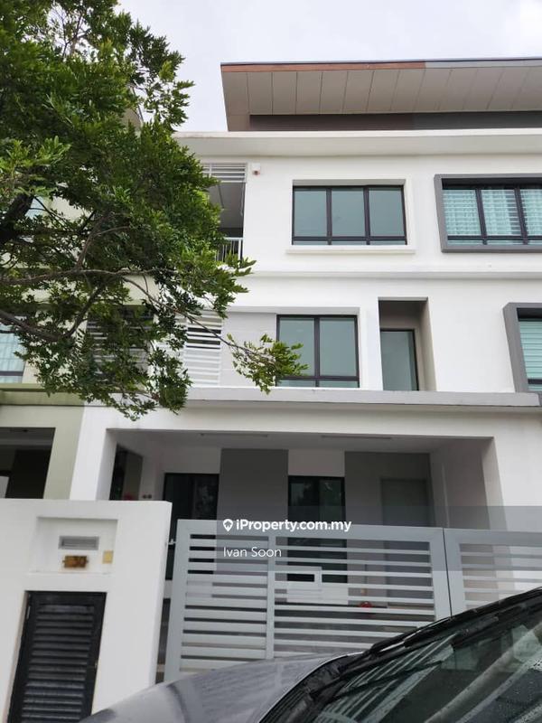Rumah Berangkai 2.5 Tingkat untuk Disewa di Setia Utama, Setia Alam oleh Ivan Soon - iProperty.com.my