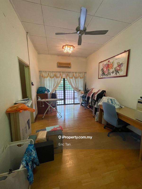 Rumah Berangkai 2 Tingkat untuk Dijual di Bukit Jelutong, Shah Alam oleh Eric Tan - iProperty.com.my