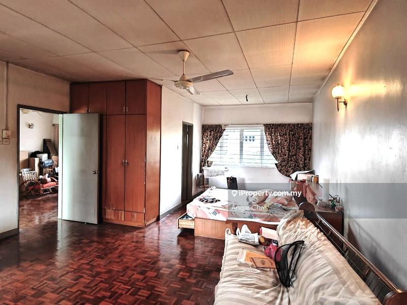 Bungalow House for Sale in SS 21, Damansara Utama, Petaling Jaya by Angie Chai - iProperty.com.my