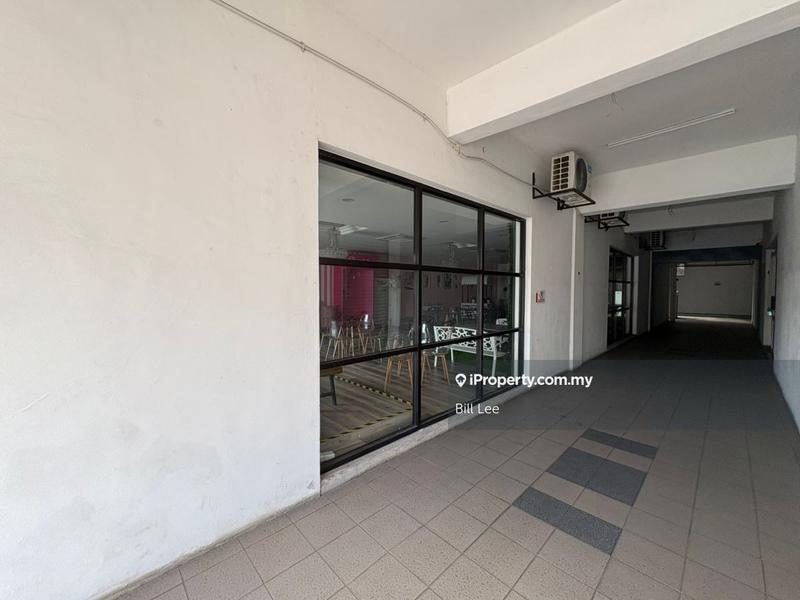 Kedai untuk Disewa di Taman Persada Cattleya, Senawang oleh Bill Lee - side door - iProperty.com.my