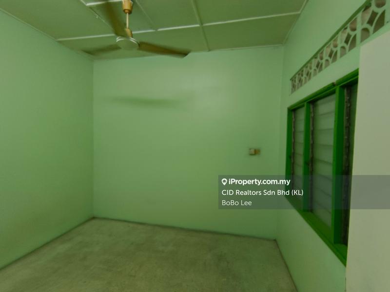 Rumah Berangkai 1 Tingkat untuk Dijual di Taman Overseas Union (Taman Oug), Jalan Klang Lama (Old Klang Road) oleh BoBo Lee - iProperty.com.my