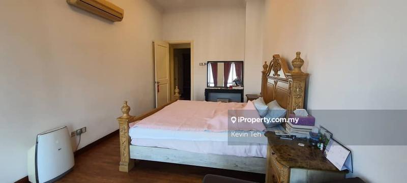 For Sale - La Grande Kiara