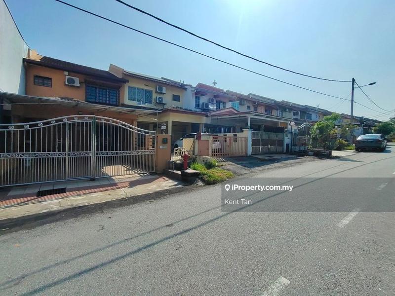 2-storey Terraced House for Sale in Taman Pinggiran Putra, Seri Kembangan by Kent Tan - iProperty.com.my