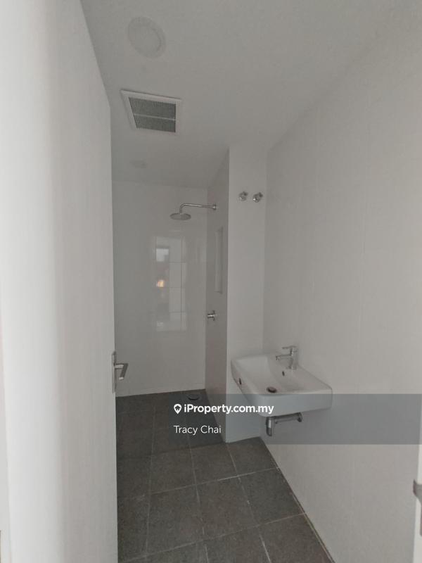 Rumah Berangkai 4 Tingkat untuk Dijual di Canary Residensi, Cheras oleh Tracy Chai - iProperty.com.my