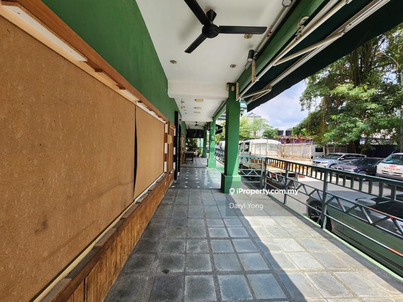 For Rent - VALUE DEAL: 4 Storey Corner lot Hotel for RENT