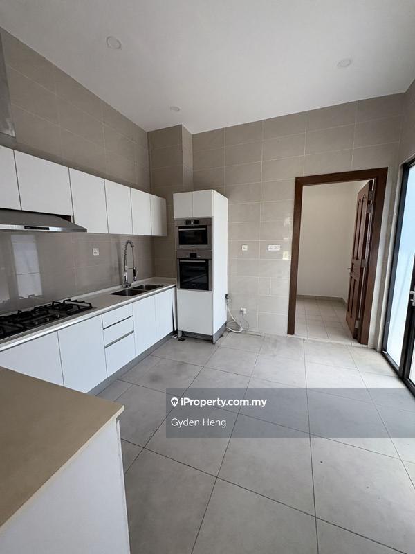 Bungalow House for Sale in Leisure Farm, Gelang Patah by Gyden Heng - iProperty.com.my