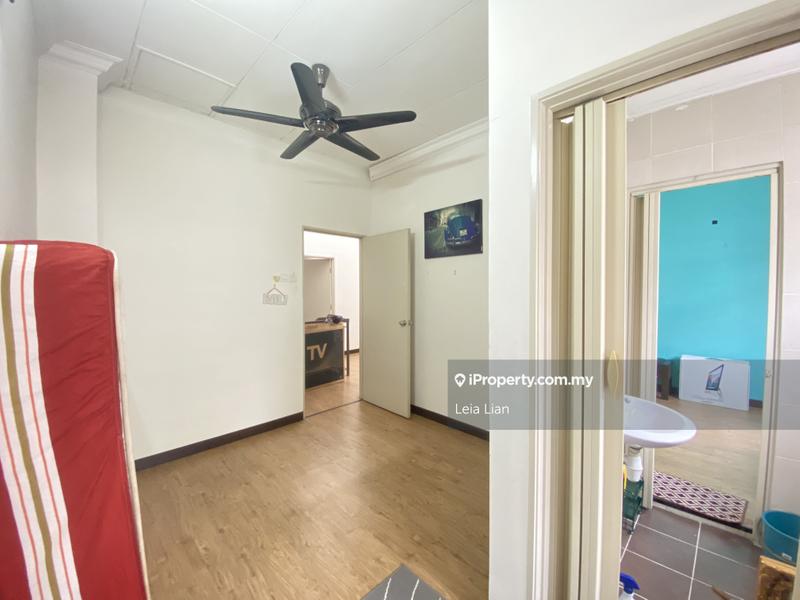 Rumah Berangkai 2 Tingkat untuk Dijual di Bandar Saujana Putra, Tanjong Duabelas oleh Leia Lian - iProperty.com.my