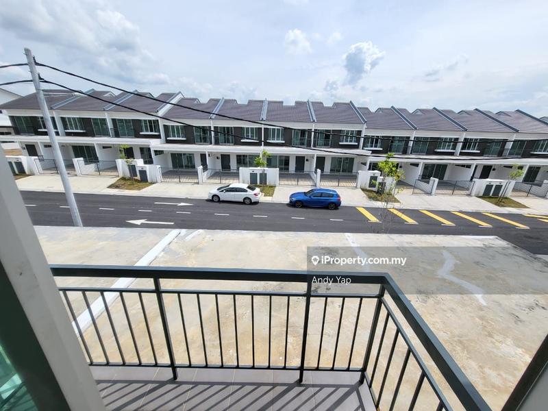 2-storey Terraced House untuk Dijual di Taman Kundang Jaya, Rawang oleh Andy Yap - iProperty.com.my