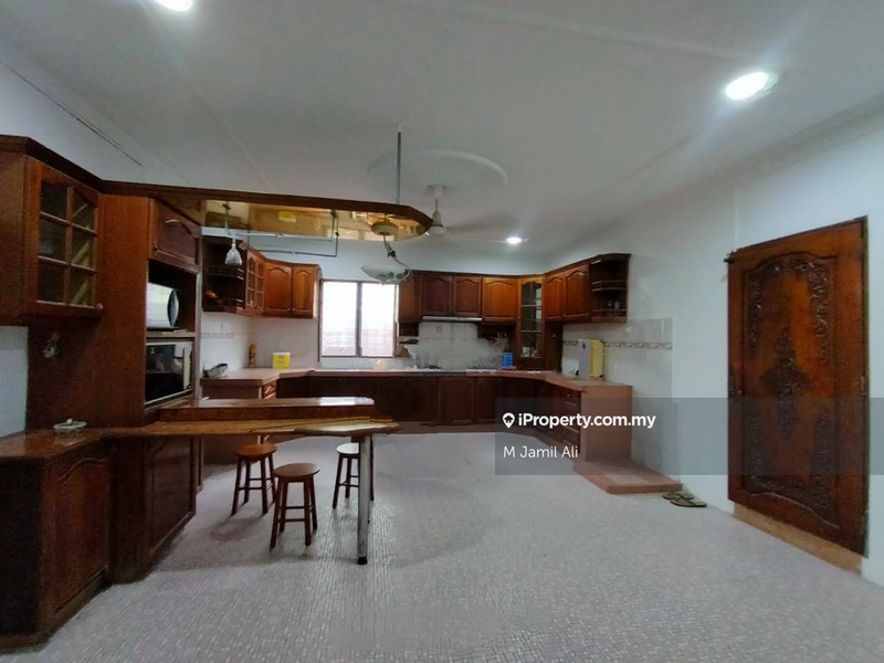 Bungalow House for Sale in Kampung Melayu, Kluang by M Jamil Ali - iProperty.com.my