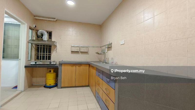 Condominium for Sale in Amadesa Resort Condominium by Bryan Beh - iProperty.com.my