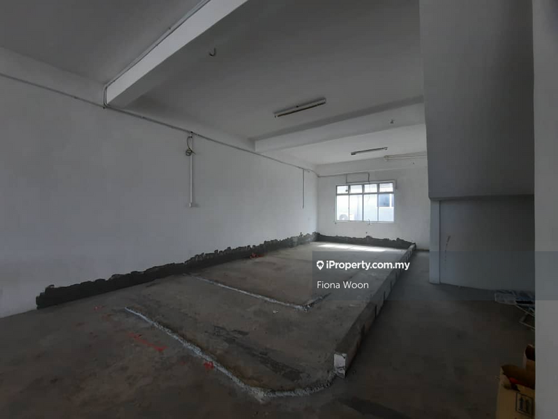 For Rent - Plaza Semabok