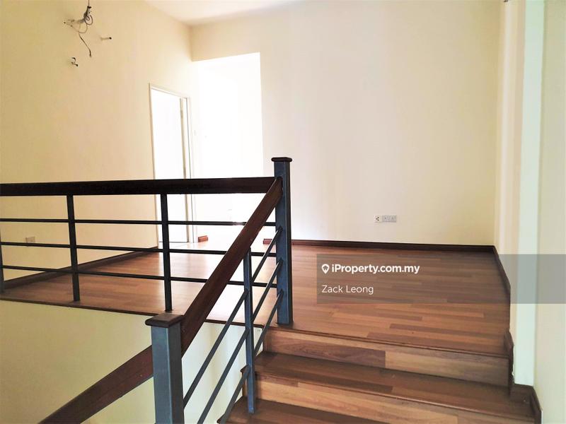 Rumah Bandar untuk Dijual di Taman Bukit Serdang, Seri Kembangan oleh Zack Leong - iProperty.com.my