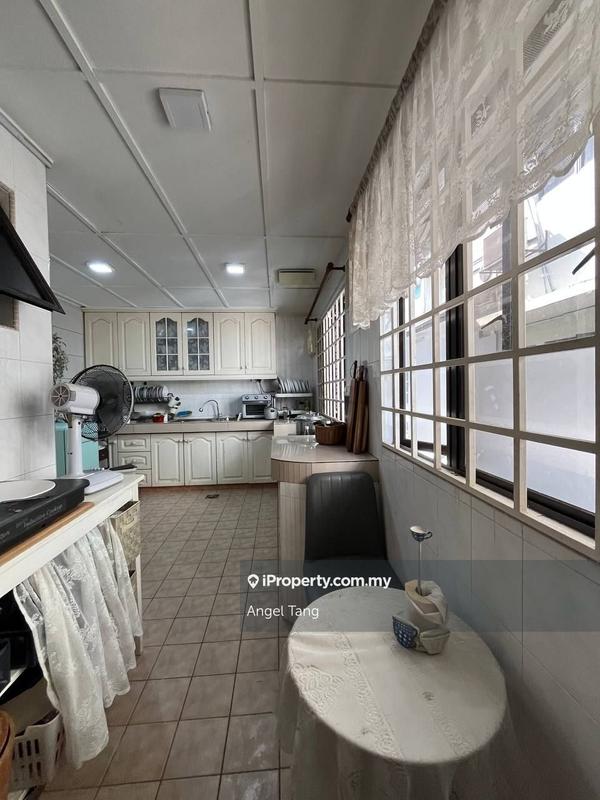 2.5-storey Terraced House for Sale in Bandar Utama 11, Bandar Utama by Angel Tang - iProperty.com.my