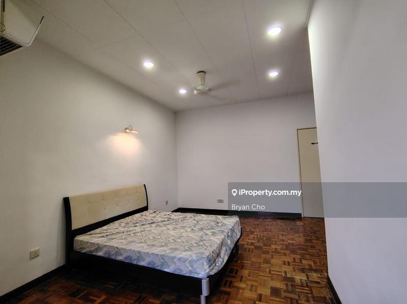 Rumah Berangkai 2 Tingkat untuk Dijual di Usj 20, Subang Jaya oleh Bryan Cho - iProperty.com.my