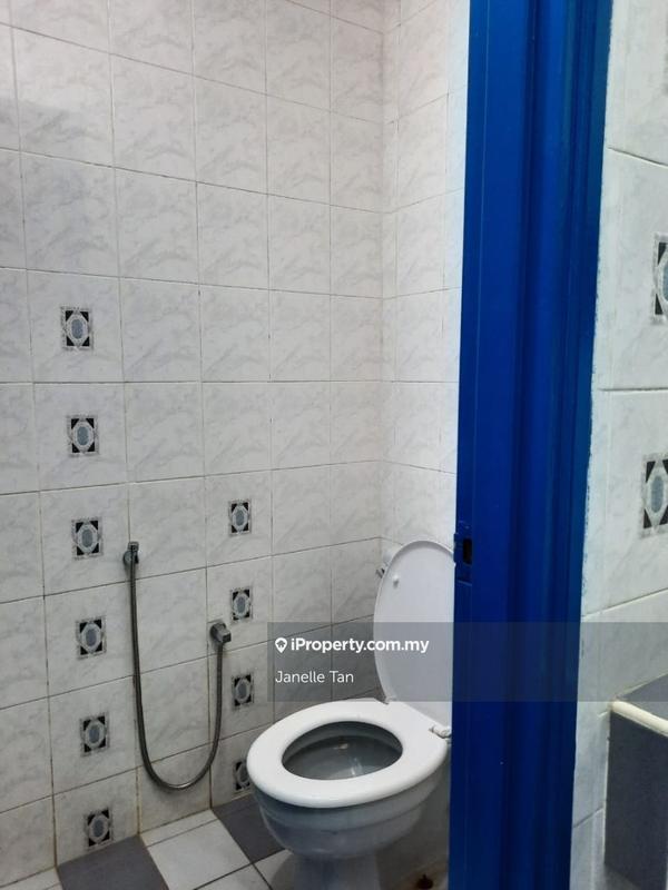 Pejabat untuk Disewa di Seksyen 16, Petaling Jaya oleh Janelle Tan - iProperty.com.my