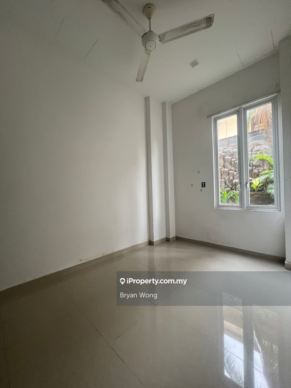Bungalow House untuk Dijual di Country Heights, Kajang oleh Bryan Wong - iProperty.com.my
