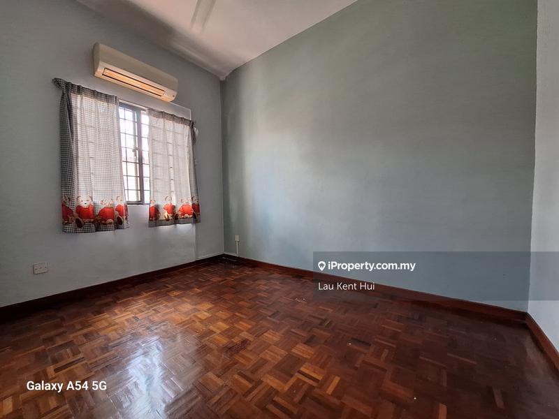 Rumah Berangkai 2 Tingkat untuk Dijual di kjtqa, Seri Kembangan oleh Lau Kent Hui - iProperty.com.my