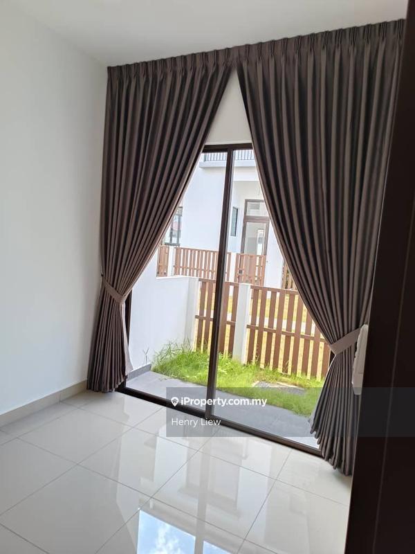 Rumah Teres 2-Tingkat untuk Dijual di Setia Safiro, Cyberjaya oleh Henry Liew - iProperty.com.my