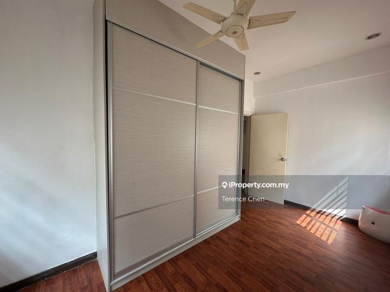 Rumah Berangkai 2 Tingkat untuk Dijual di Taman Puchong Hartamas Kim Crest, Puchong oleh Terence Chen - iProperty.com.my