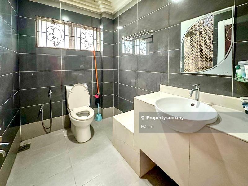 Rumah Berkembar untuk Dijual di Bandar Tun Hussein Onn, Cheras oleh HJLim - iProperty.com.my