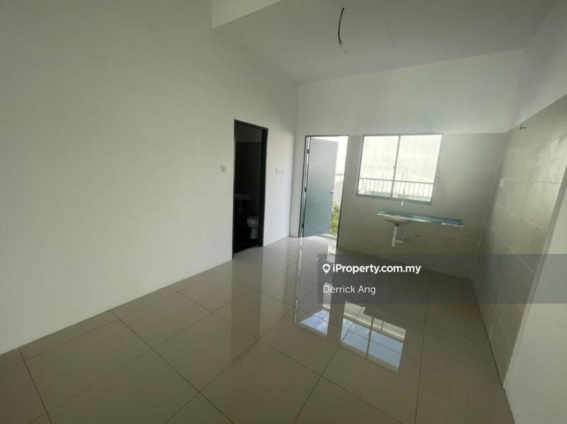 Semi-Detached House for Sale in Taman Scientex Rawang, Rawang by Derrick Ang - iProperty.com.my
