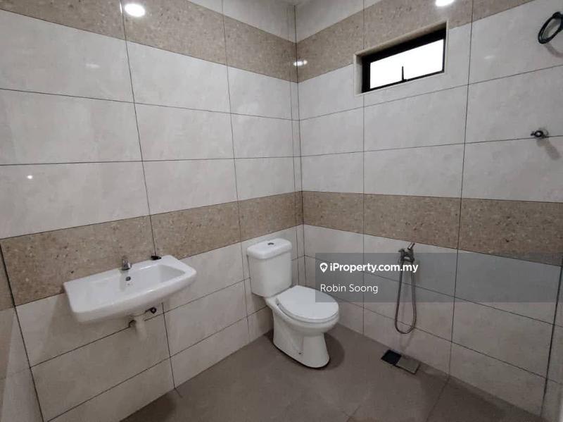 1-storey Terraced House for Sale in Taman Ayer Keroh Heights, Ayer Keroh by Robin Soong - iProperty.com.my