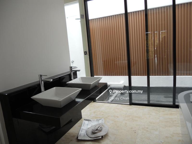 Bungalow House untuk Dijual di Pusat Bandar Puchong, Puchong oleh Carrey Chiah - iProperty.com.my