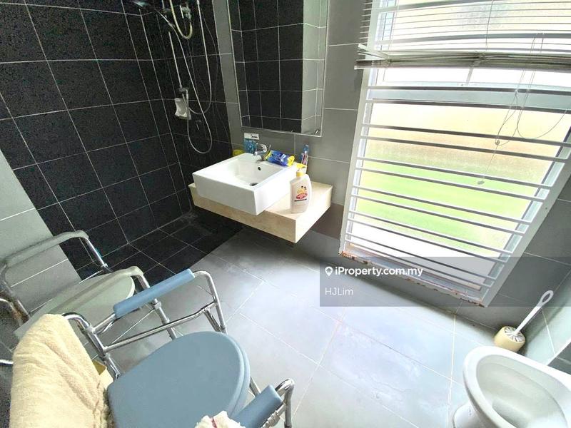 Bungalow House for Sale in Bandar Tun Hussein Onn, Cheras by HJLim - iProperty.com.my