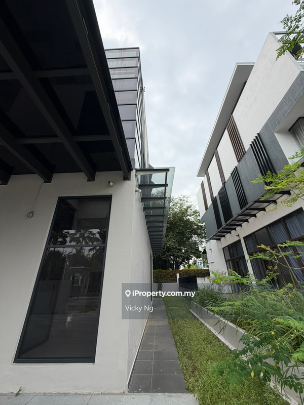 Banglo untuk Dijual di Perdana Lakeview East, Cyberjaya oleh Vicky Ng - iProperty.com.my