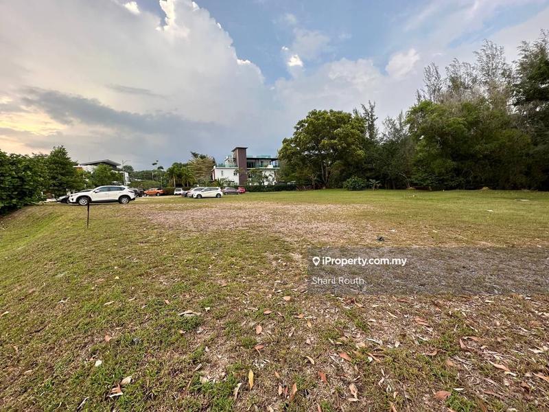 Tanah Kediaman untuk Dijual di Facing Lake Bungalow Lot Perdana Lake View East, Cyberjaya oleh Sharil Routh - iProperty.com.my