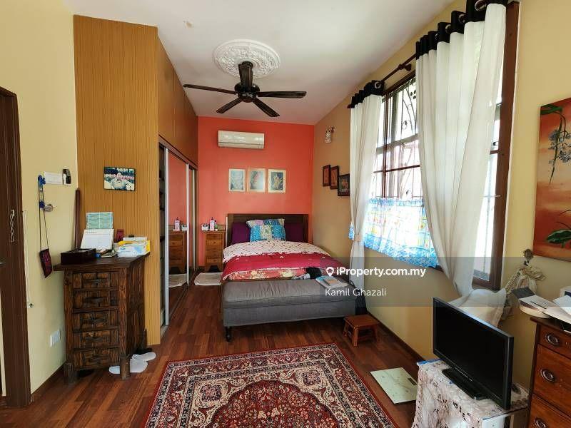 Bungalow House for Sale in RENOVATED Bungalow @ Kota Seriemas, Nilai, Nilai by Kamil Ghazali - iProperty.com.my