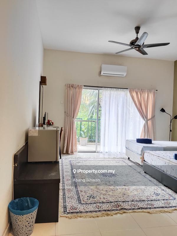 Service Residence for Sale in Gold Coast Morib Resort by Abang Ikhwan - iProperty.com.my