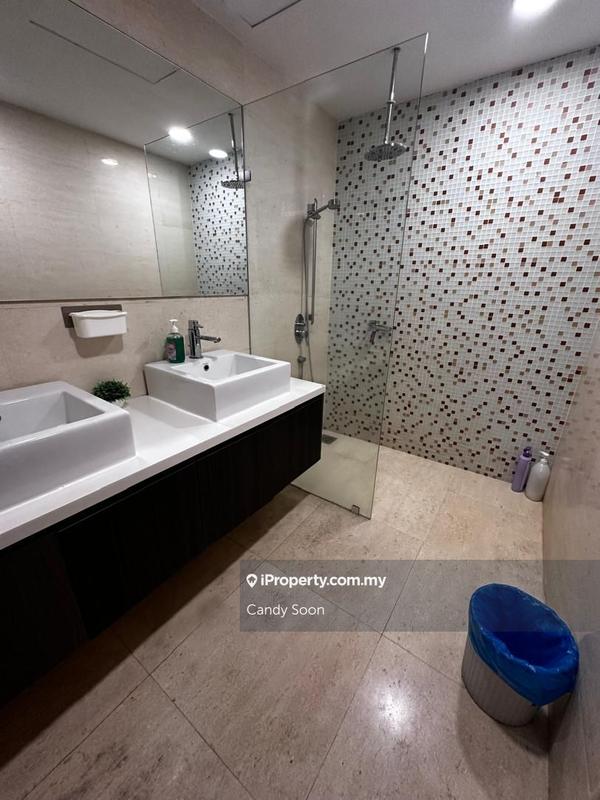 Service Residence for Sale in Regalia Residence by Candy Soon - iProperty.com.my
