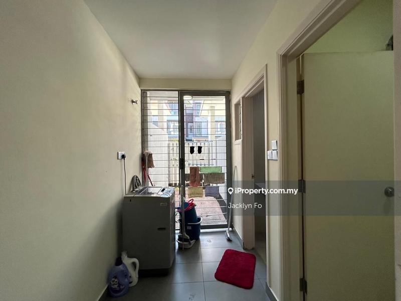 Rumah Teres 3-Tingkat untuk Dijual di Taman Equine, Seri Kembangan oleh Jacklyn Fo - iProperty.com.my