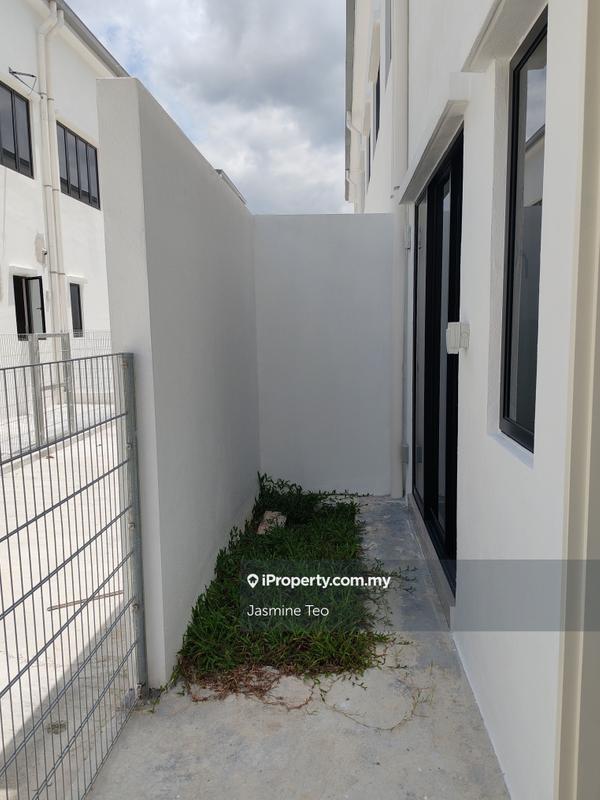 Rumah Teres 2-Tingkat untuk Dijual di Setia Indah 9, Setia Alam oleh Jasmine Teo - iProperty.com.my