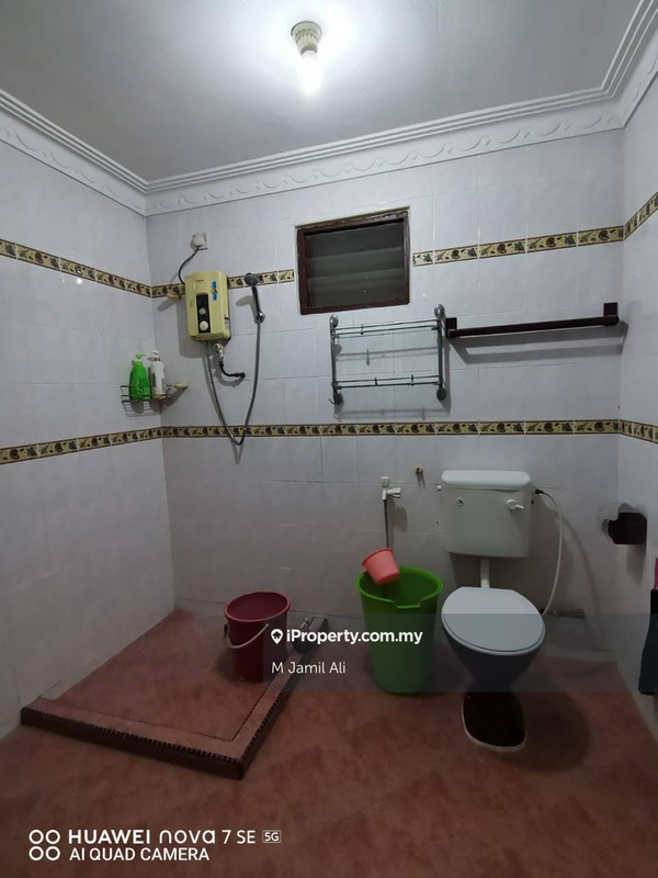 Bungalow House for Sale in Kampung Melayu, Kluang by M Jamil Ali - iProperty.com.my