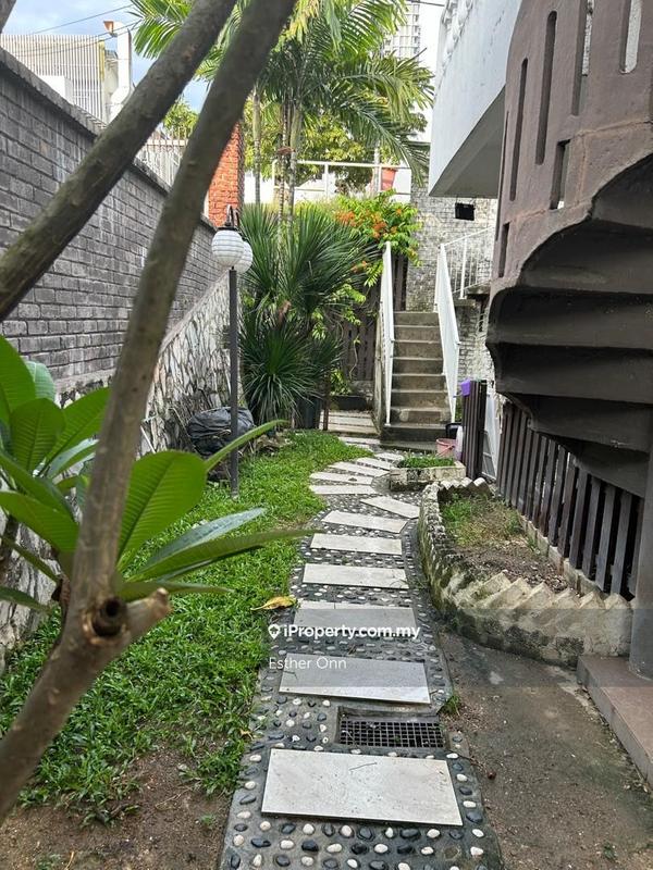 Bungalow House for Sale in Sea Park, Petaling Jaya by Esther Onn - iProperty.com.my