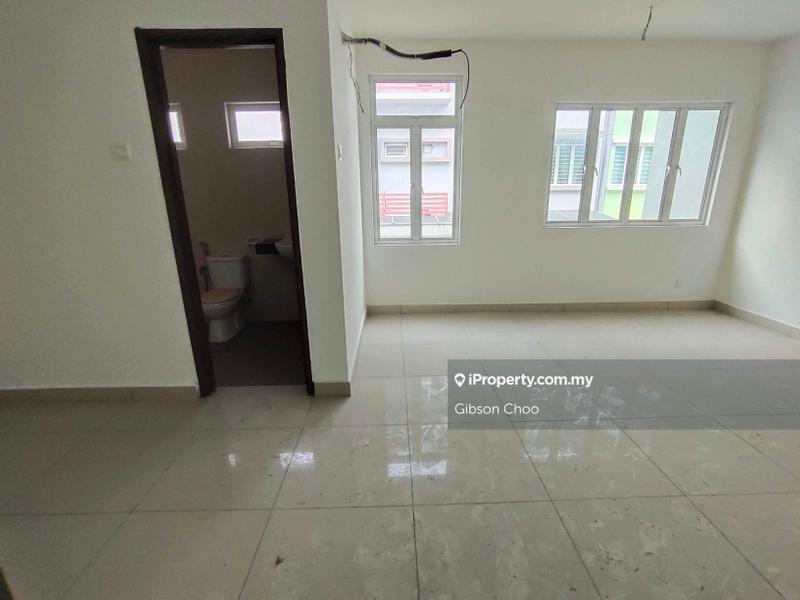 Rumah Berangkai 3 Tingkat untuk Dijual di Bukit Suria, Bandar Sungai Long oleh Gibson Choo - iProperty.com.my