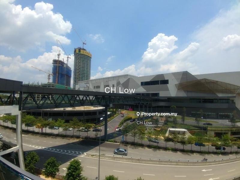Kediaman Servis untuk Dijual di i-SOHO @ i-City oleh CH Low - iProperty.com.my
