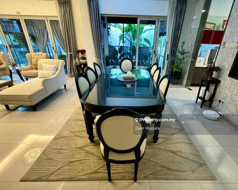 Rumah Berkembar untuk Dijual di Seksyen 13, Shah Alam oleh Zakir Mustafa - Dining area - iProperty.com.my