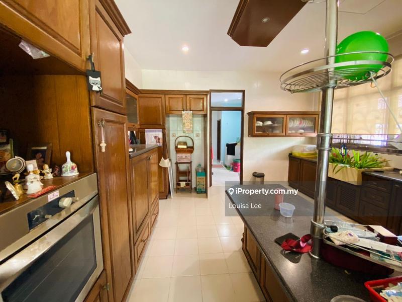 Bungalow House for Sale in Kota Kemuning, Shah Alam by Louisa Lee - iProperty.com.my