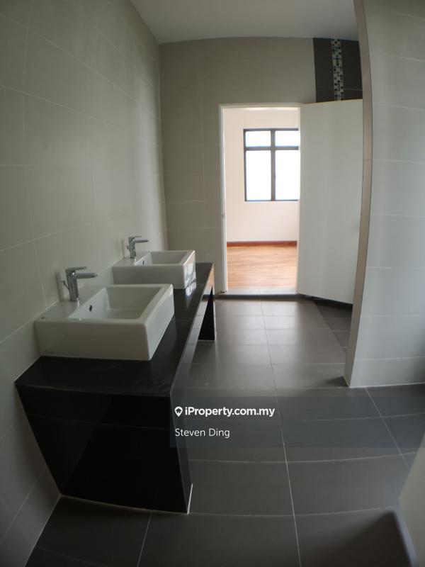 Semi-Detached House for Sale in Setia Utama, Setia Alam by Steven Ding - iProperty.com.my