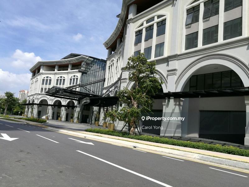 For Sale - Plaza Arkadia