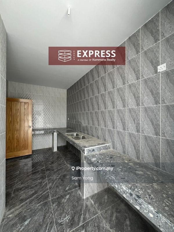 Rumah Teres 2-Tingkat untuk Dijual di Coastal Villa, Luak, Miri oleh Sam Yong - Kitchen - iProperty.com.my