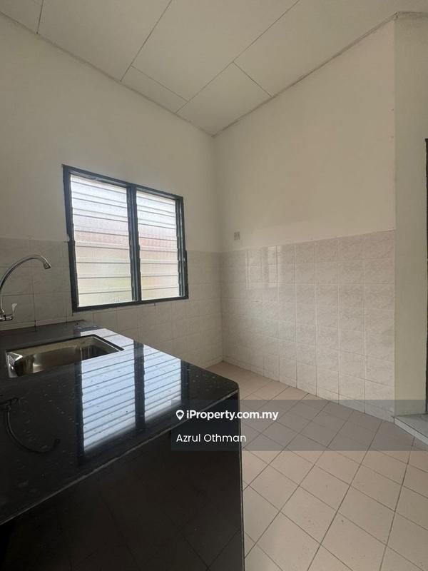 Rumah Teres 1-Tingkat untuk Dijual di Taman Intan Perdana, Port Dickson oleh Azrul Othman - Kitchen - iProperty.com.my
