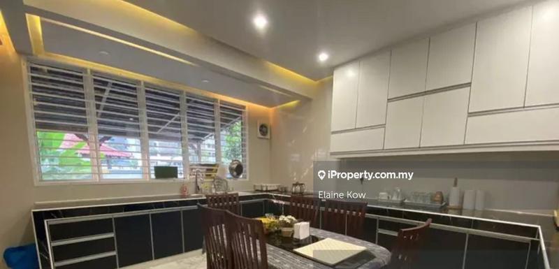Bungalow House for Sale in Kelana Jaya, Petaling Jaya by Elaine Kow - iProperty.com.my